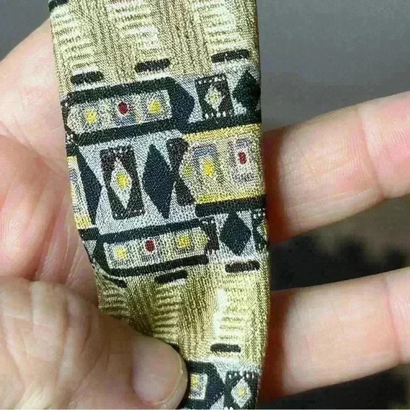 Guess Silk Tie Tan Blue 59” American Classics Made In USA - Picture 7 of 7